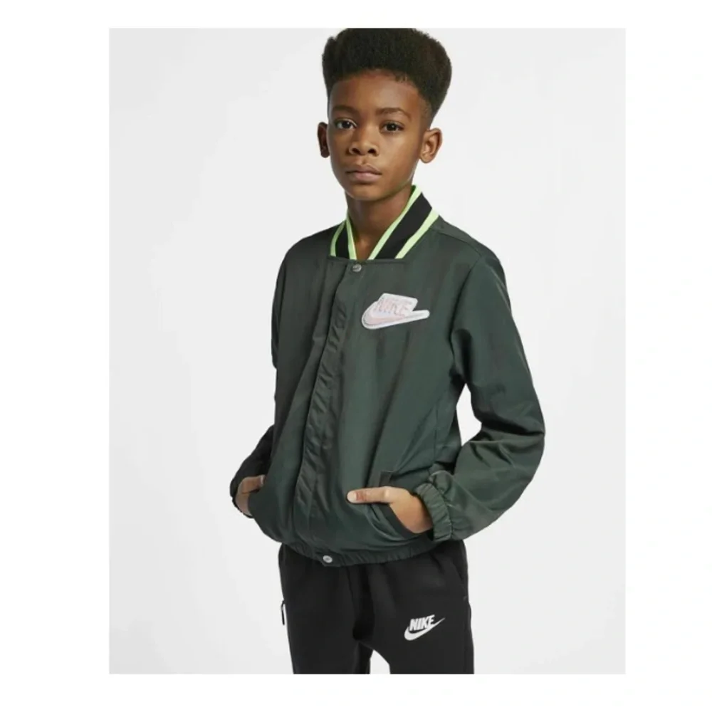 Nike® Sportswear Hoopfly Jacket Size Large